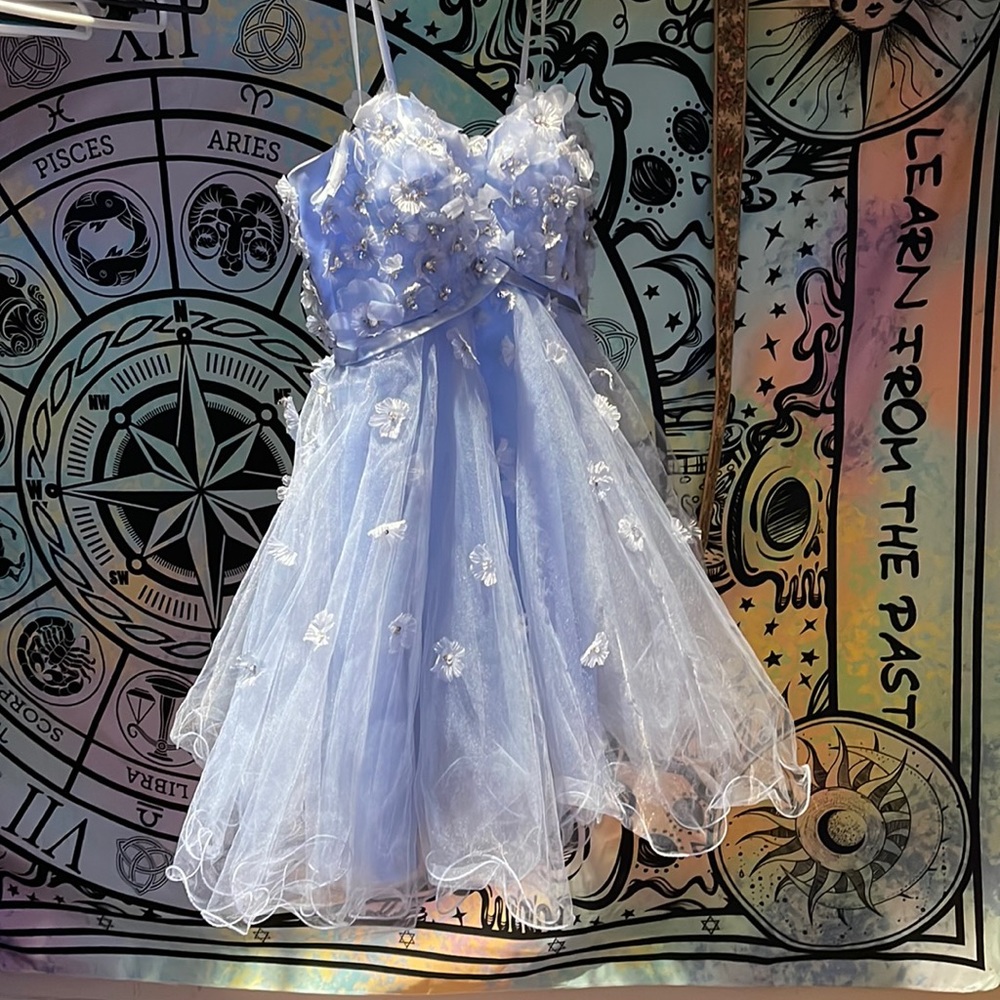 beautiful formal dress ☁️ ·̩͙✧